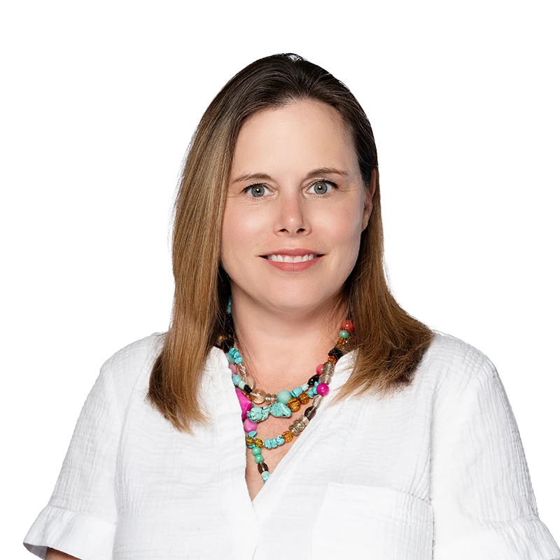 Amy Tsuchitani headshot in white shirt